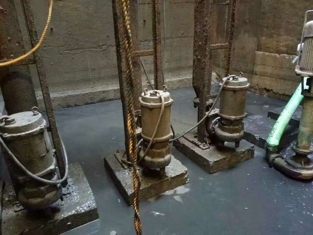 肥乡污水池清理